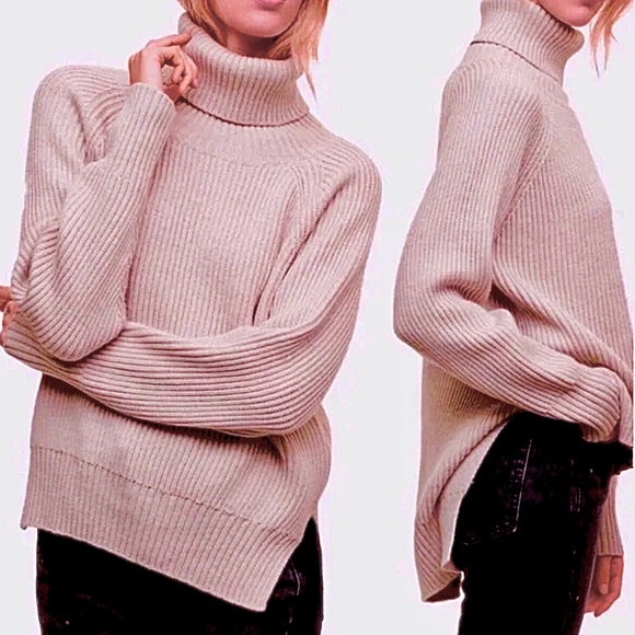 Aritzia Sweaters - HOST PICK🥳 Aritzia Wilfred Lin hi/low sweater❤️